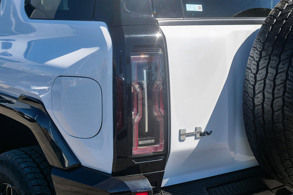 Thumbnail: 2025 GMC Hummer EV - 19