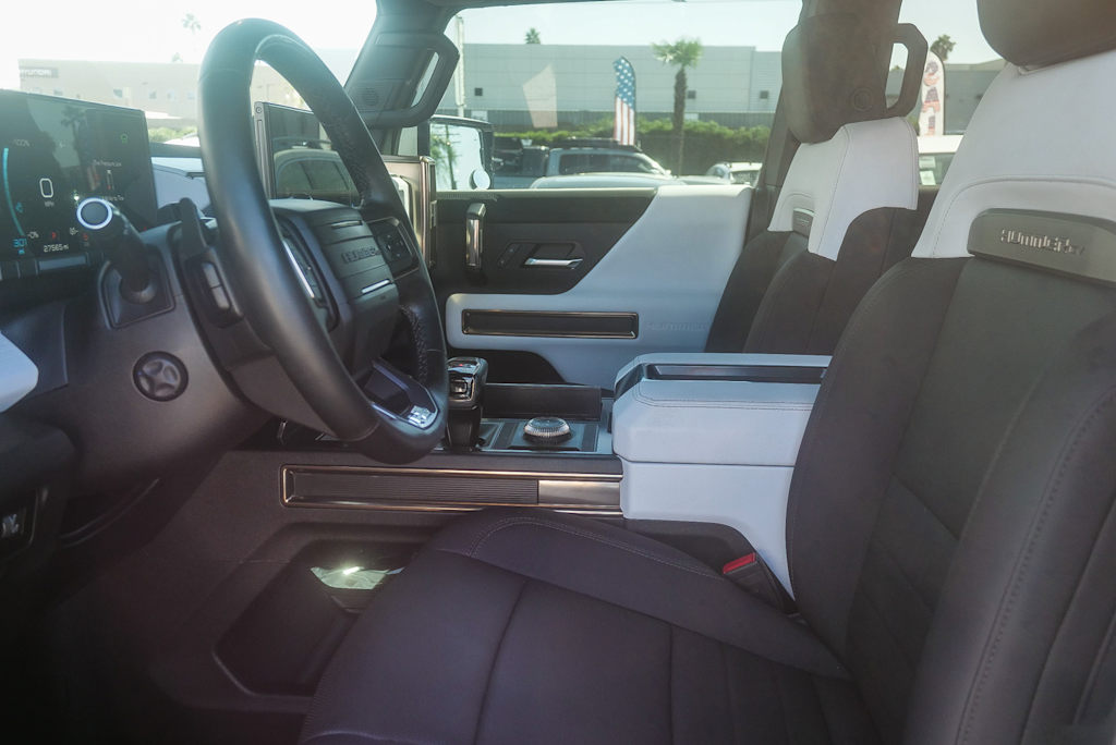 Thumbnail: 2025 GMC Hummer EV - 10