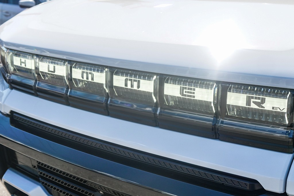 Thumbnail: 2025 GMC Hummer EV - 6