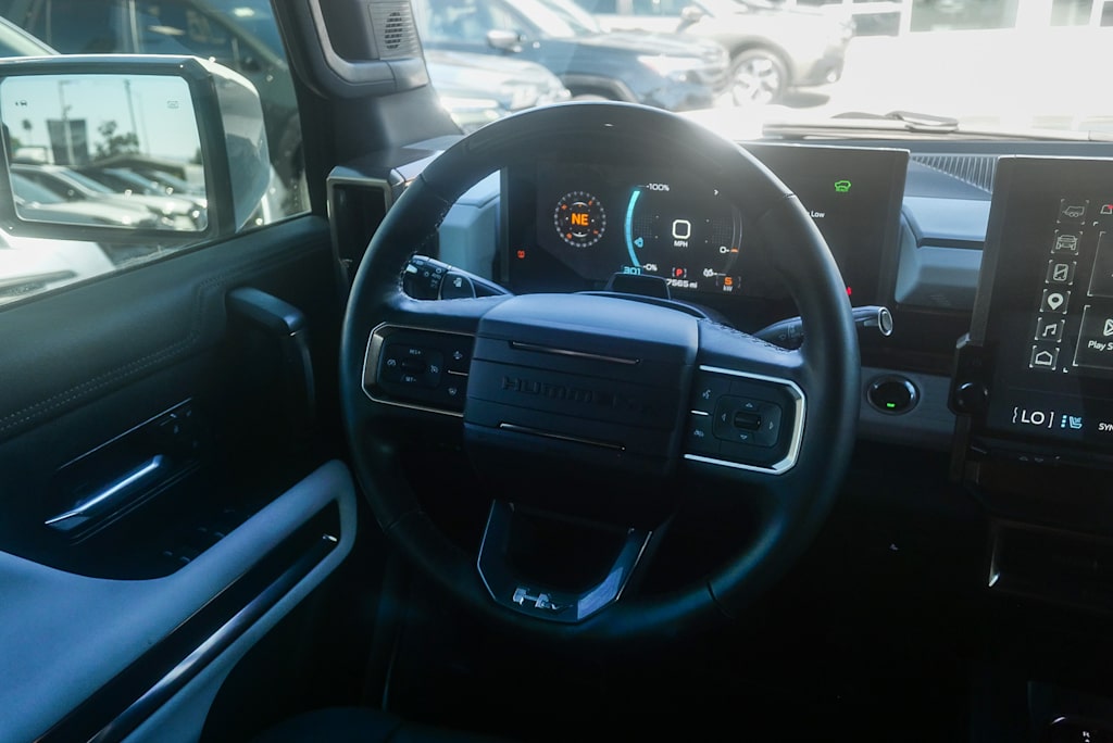 Thumbnail: 2025 GMC Hummer EV - 12