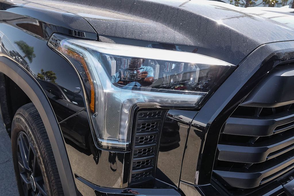Thumbnail: 2024 Chevrolet Suburban - 8