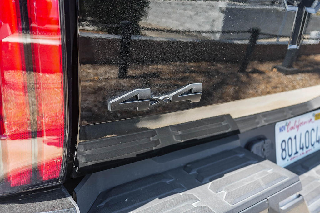 Thumbnail: 2024 Chevrolet Suburban - 20
