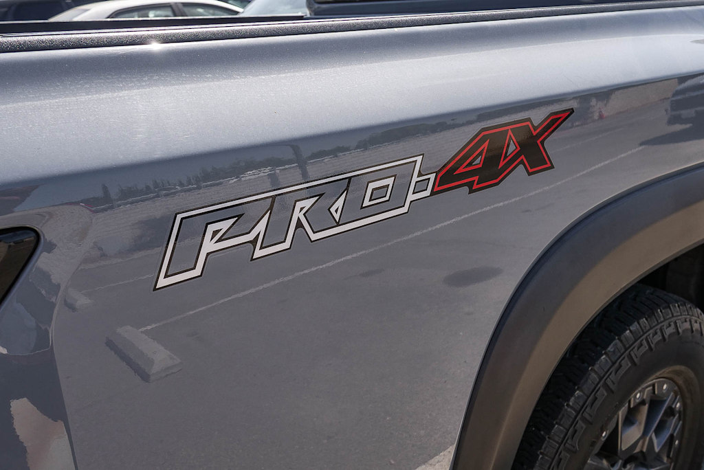 Thumbnail: 2023 Nissan Frontier - 21
