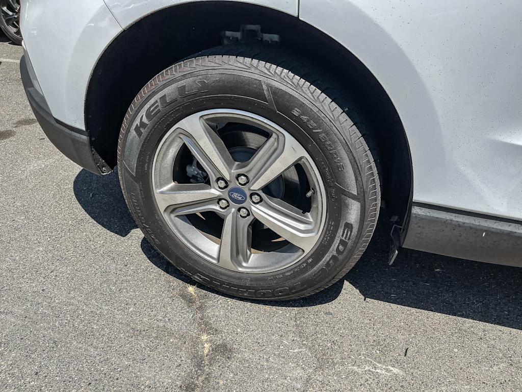 Thumbnail: 2019 Ford Edge - 14
