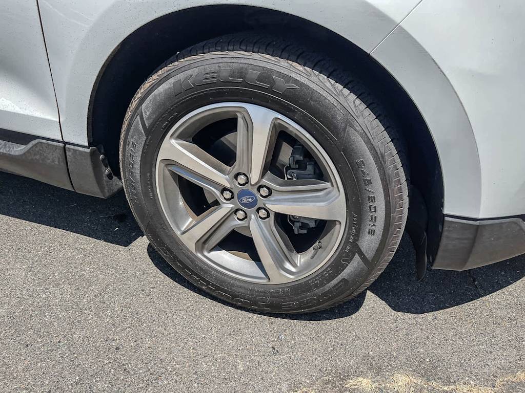 Thumbnail: 2019 Ford Edge - 6