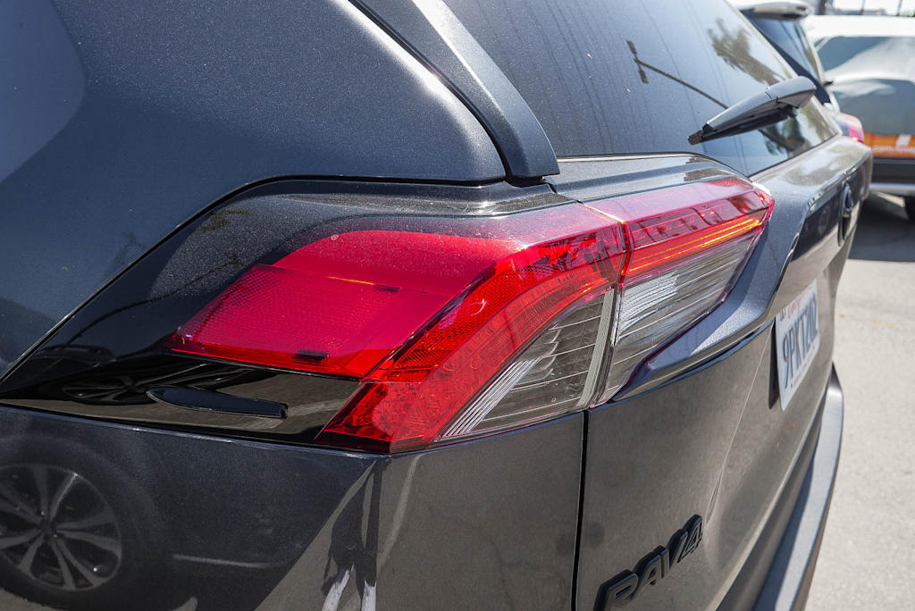 Thumbnail: 2024 Toyota RAV4 - 20