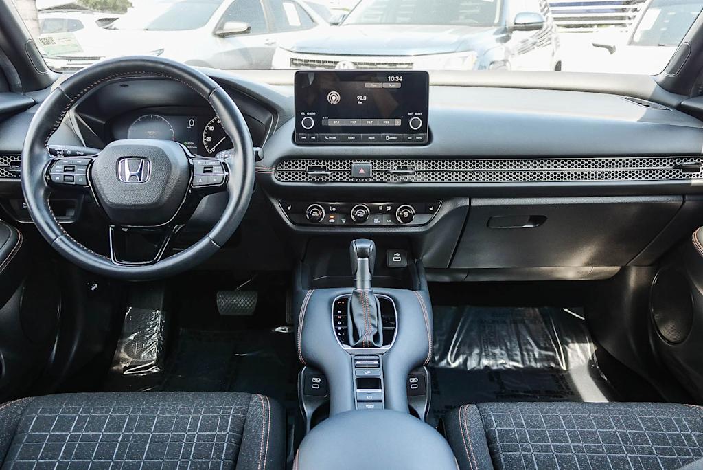 Thumbnail: 2025 Honda HR-V - 2