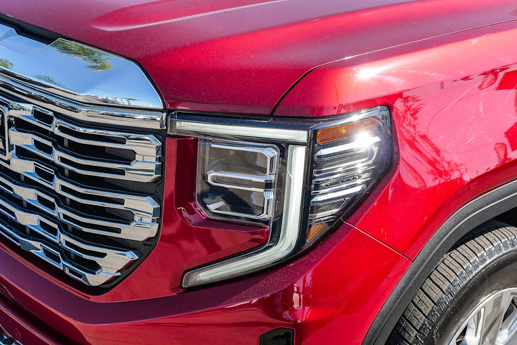 Thumbnail: 2024 GMC Sierra 1500 - 21