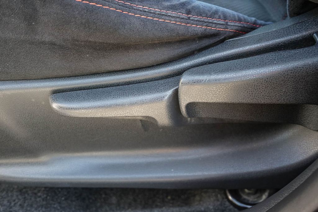 Thumbnail: 2016 Nissan Versa Note - 26