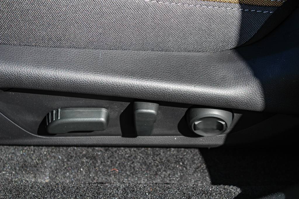 Thumbnail: 2025 Subaru Crosstrek - 24