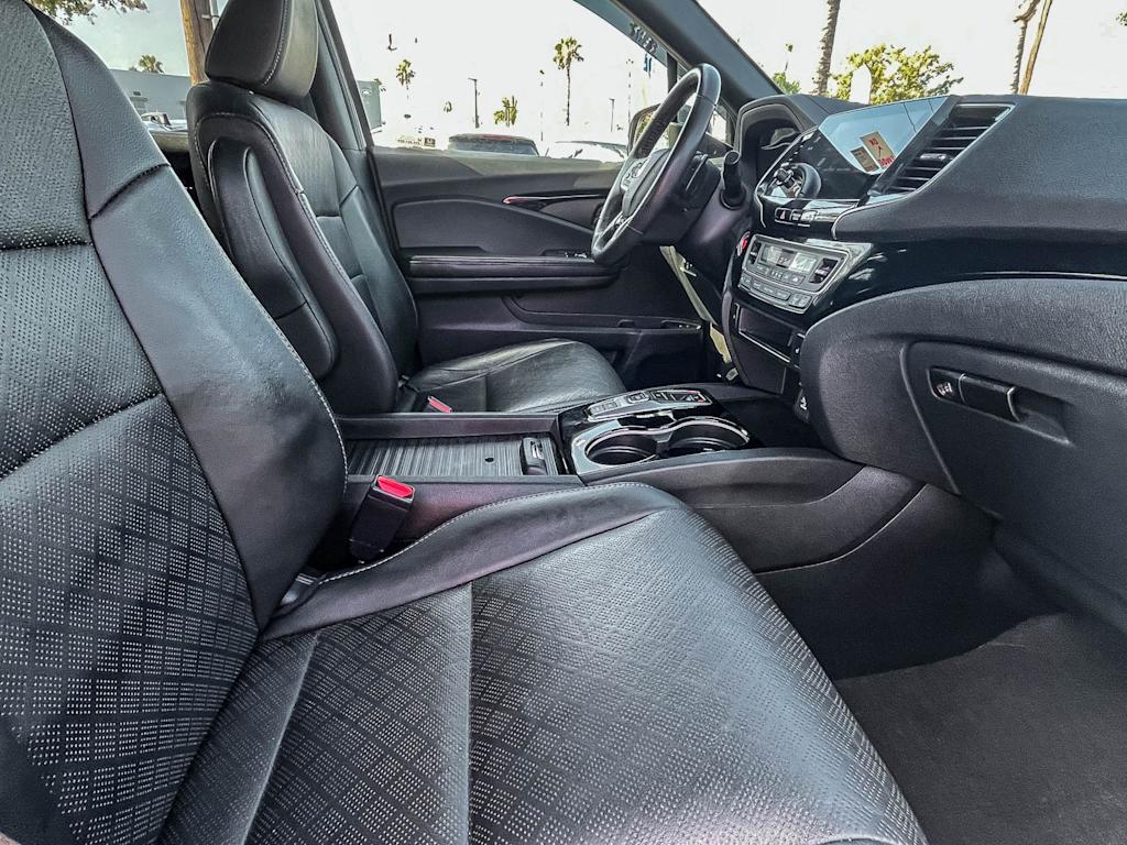 Thumbnail: 2020 Honda Passport - 10