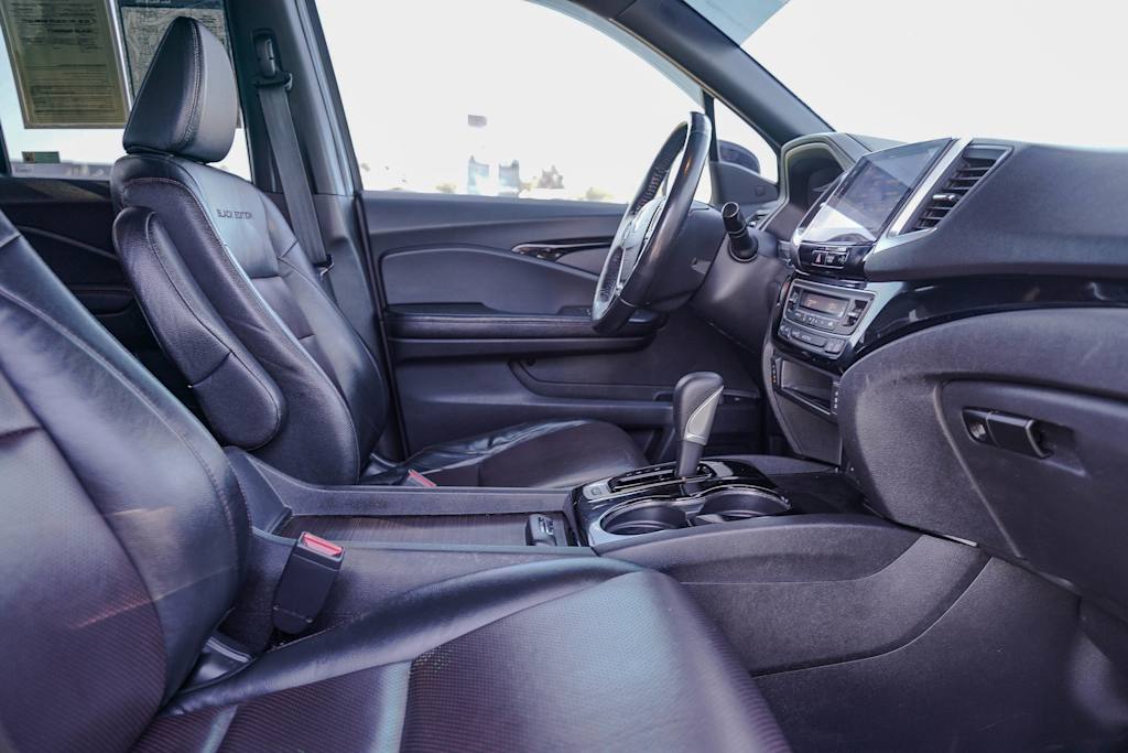 Thumbnail: 2017 Honda Ridgeline - 10