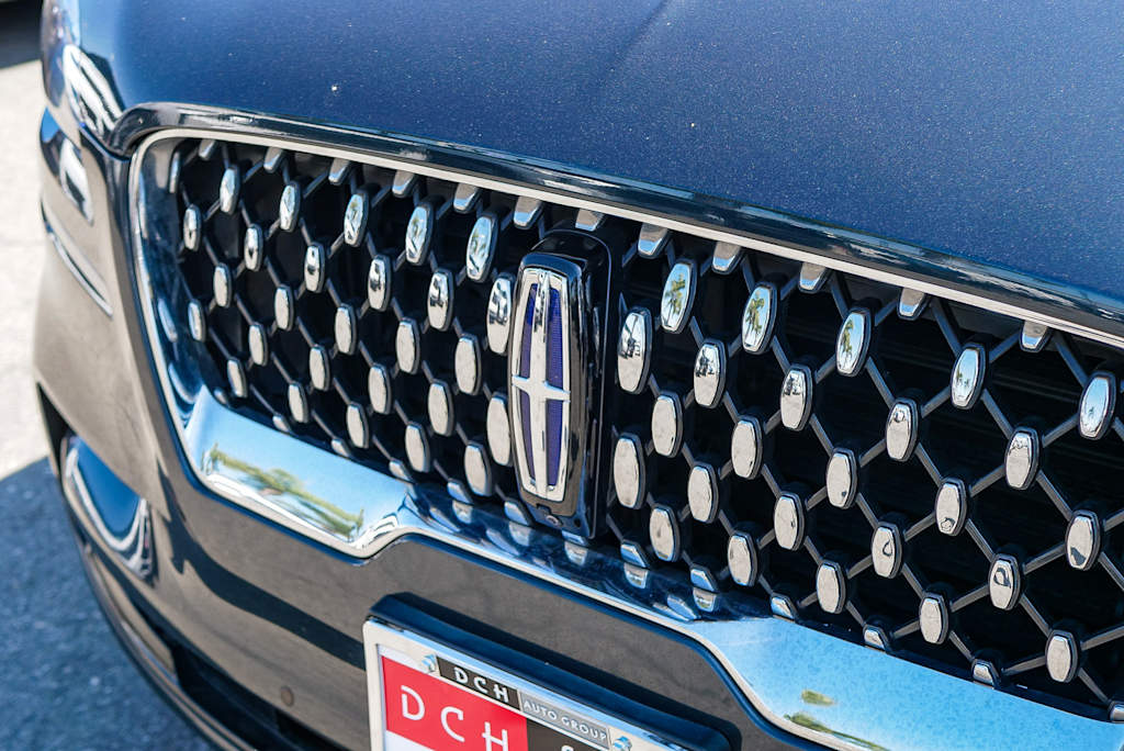 Thumbnail: 2023 Lincoln Aviator - 5
