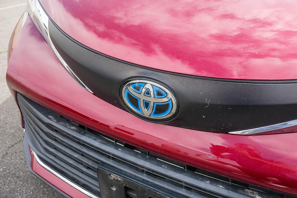 Thumbnail: 2021 Toyota Sienna - 4
