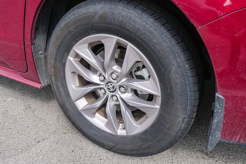 Thumbnail: 2021 Toyota Sienna - 19