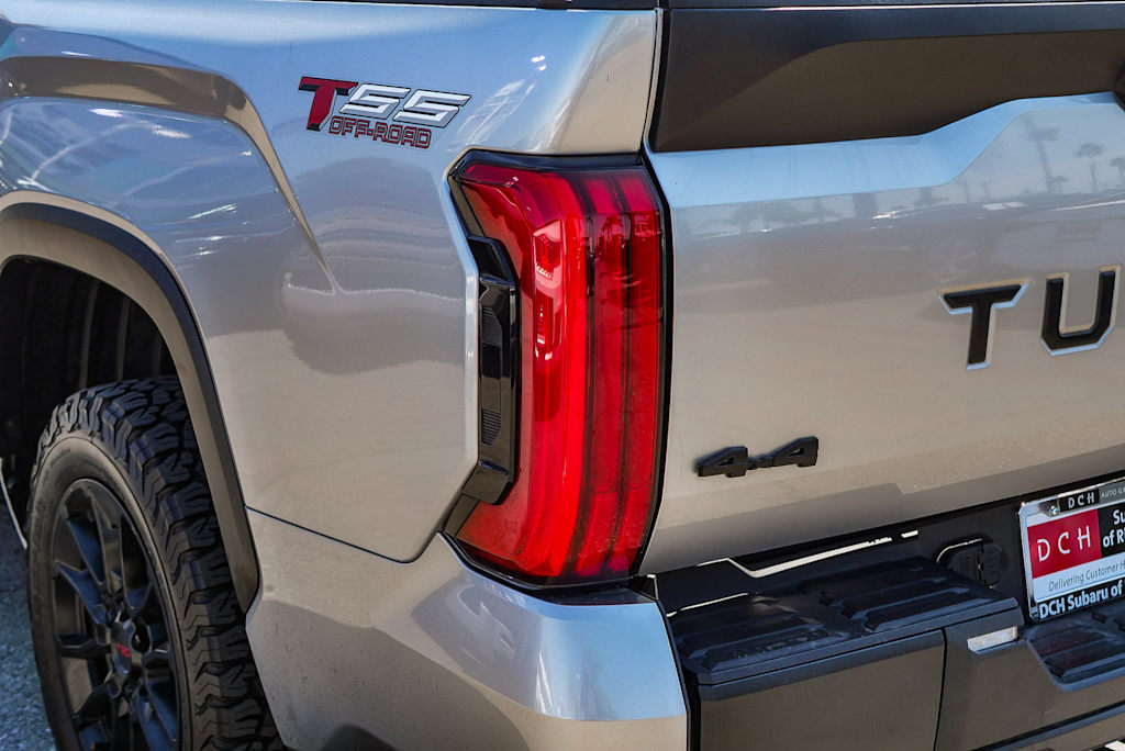 Thumbnail: 2023 Toyota Tundra - 19