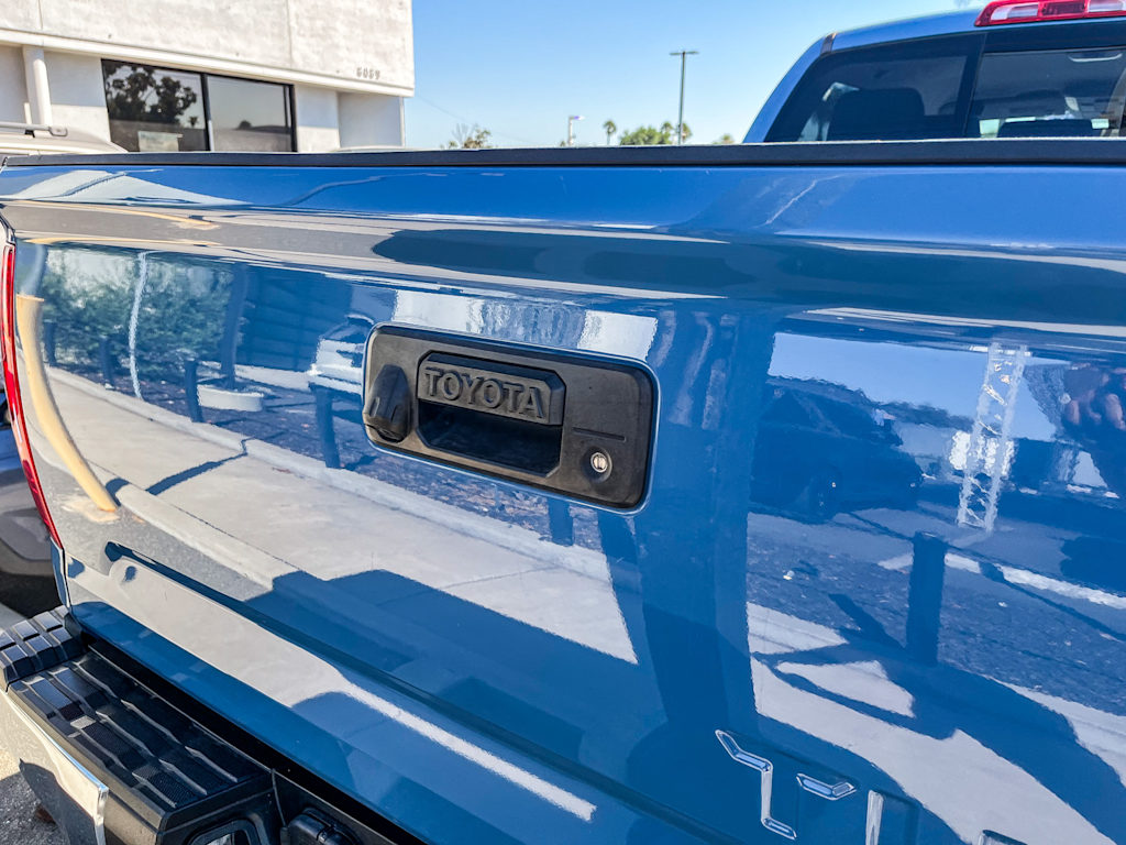 Thumbnail: 2019 Toyota Tundra - 18
