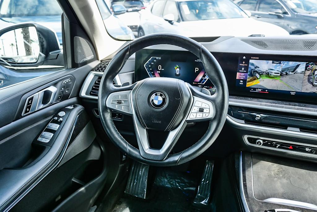 Thumbnail: 2023 BMW X7 - 2