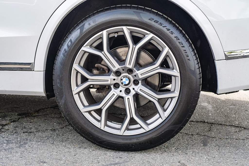 Thumbnail: 2023 BMW X7 - 7