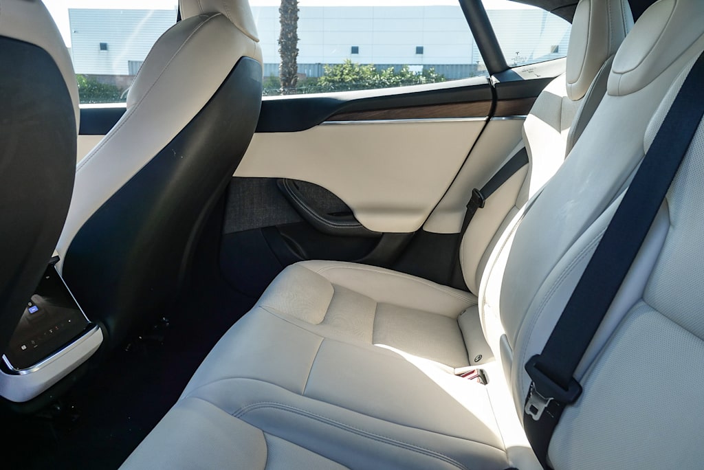 Thumbnail: 2022 Tesla Model S - 10