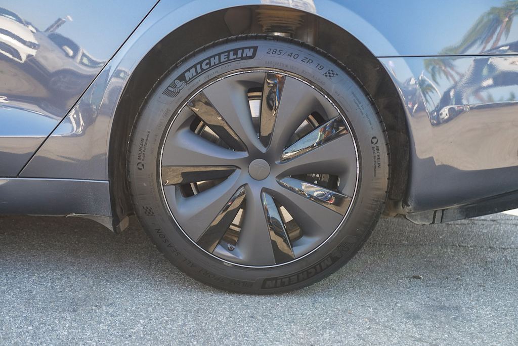 Thumbnail: 2022 Tesla Model S - 6