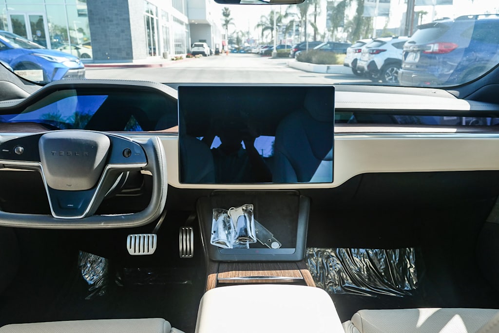 Thumbnail: 2022 Tesla Model S - 2