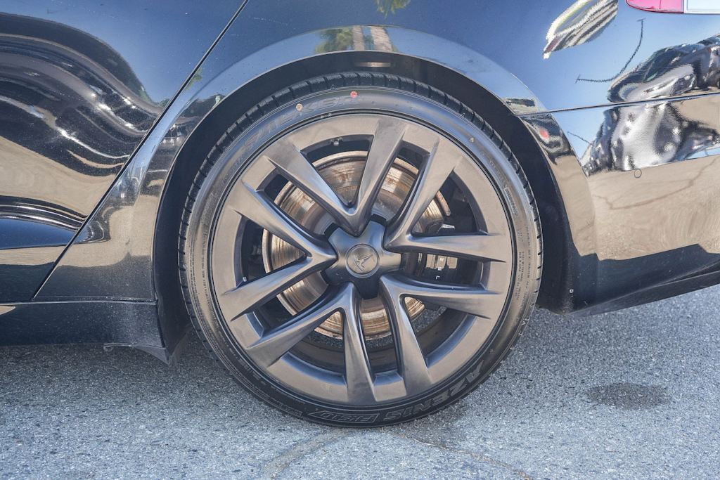 Thumbnail: 2021 Tesla Model S - 6