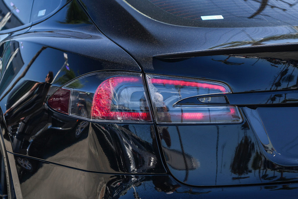 Thumbnail: 2021 Tesla Model S - 17