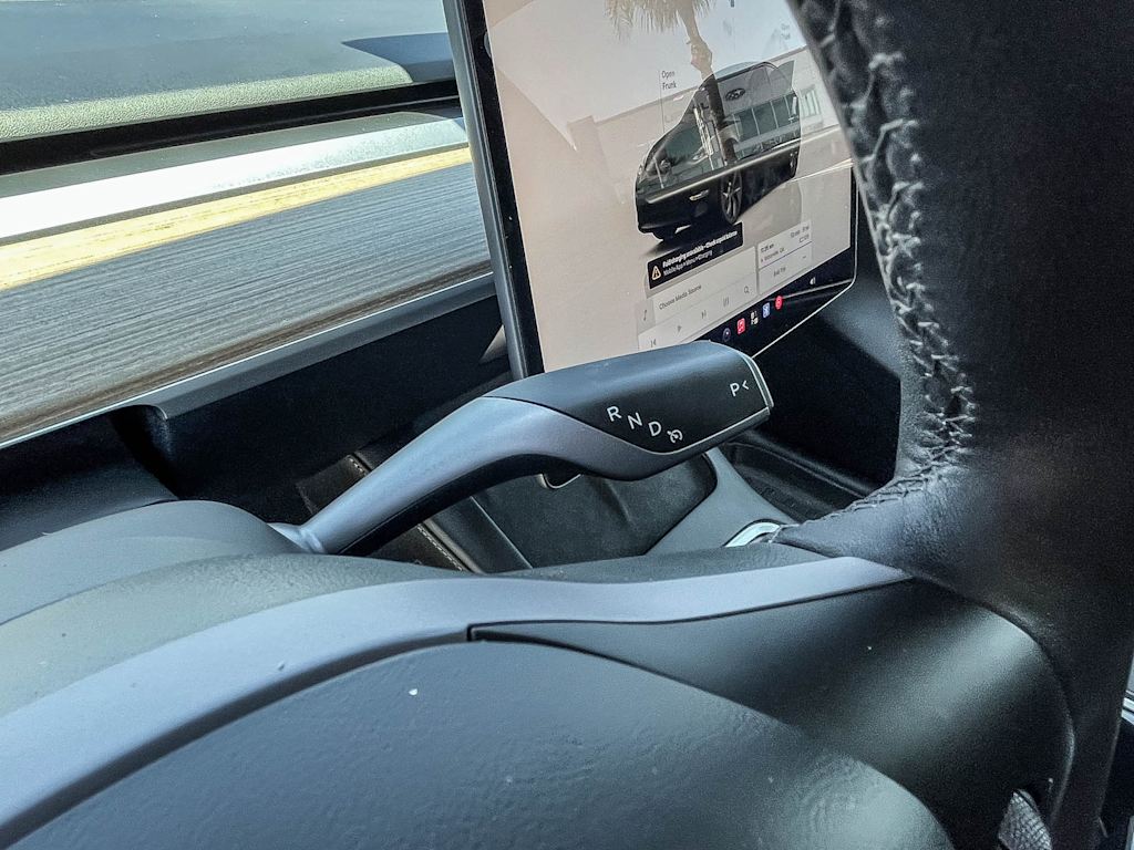 Thumbnail: 2025 Tesla Model Y - 18