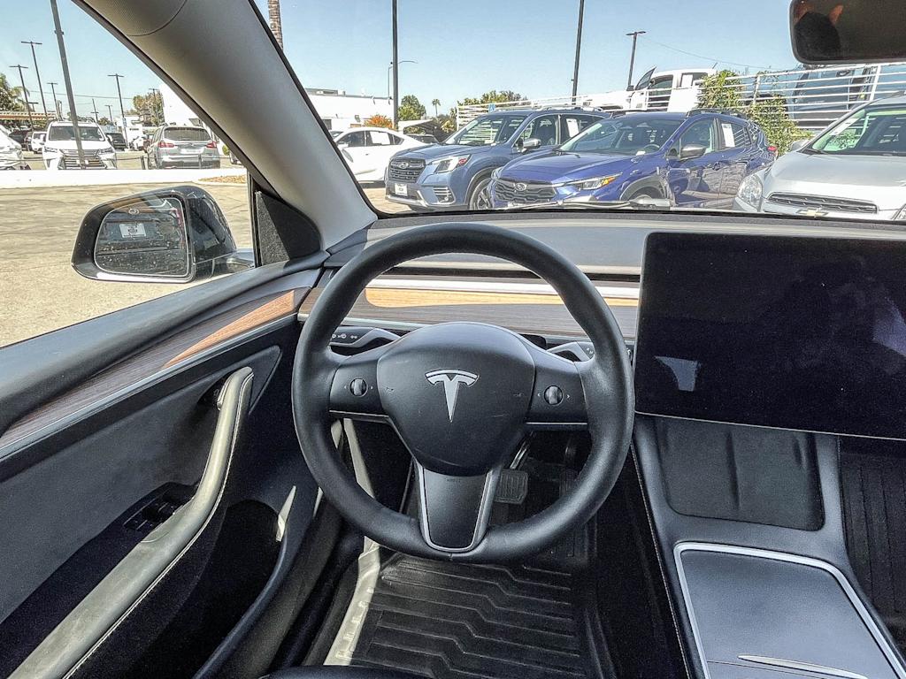 Thumbnail: 2025 Tesla Model Y - 7