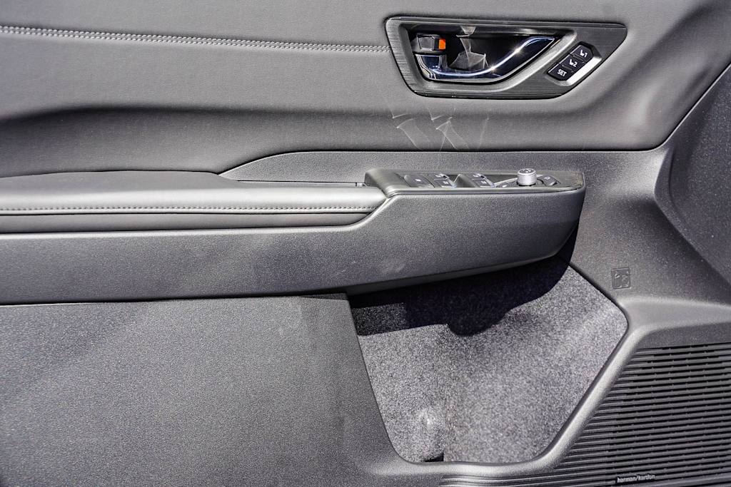 Thumbnail: 2026 Subaru Outback - 18