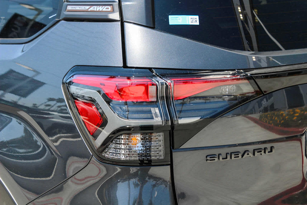 2025 Subaru Forester Sport 18