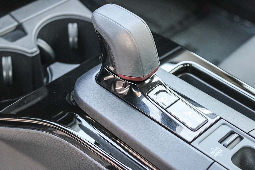 Thumbnail: 2024 Toyota Prius Prime - 12