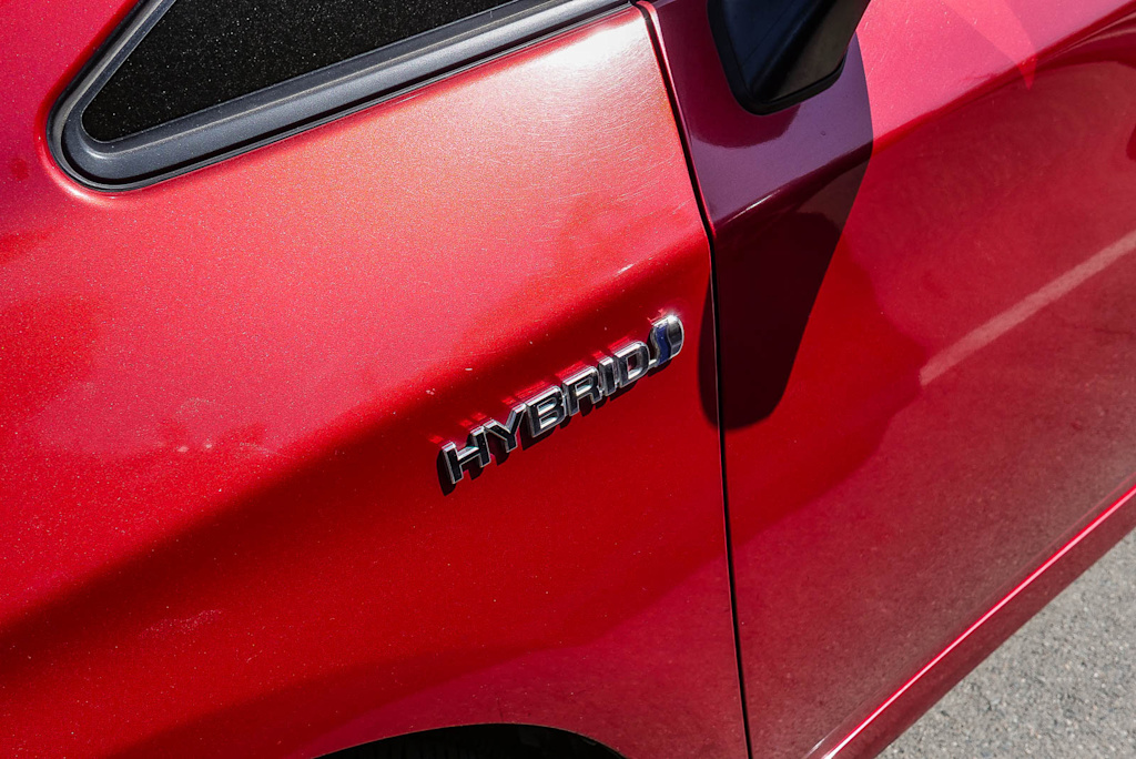 Thumbnail: 2015 Toyota Prius - 8
