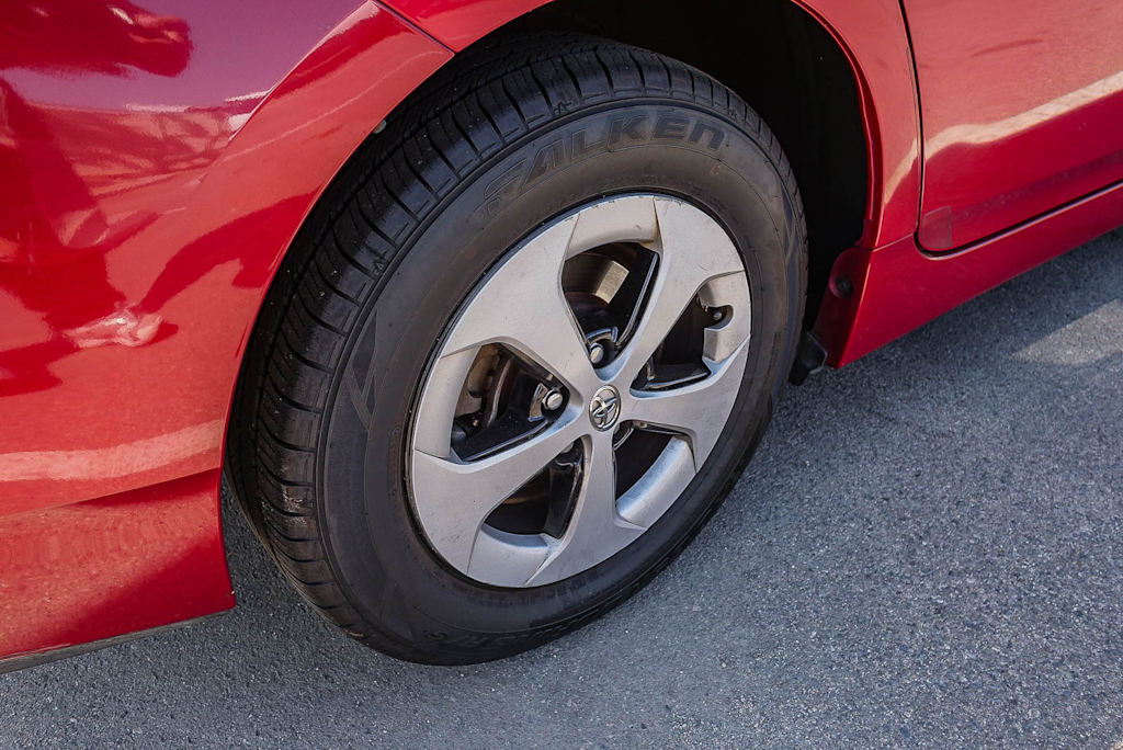 Thumbnail: 2015 Toyota Prius - 20