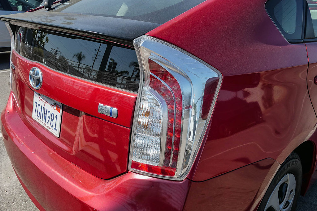 Thumbnail: 2015 Toyota Prius - 15
