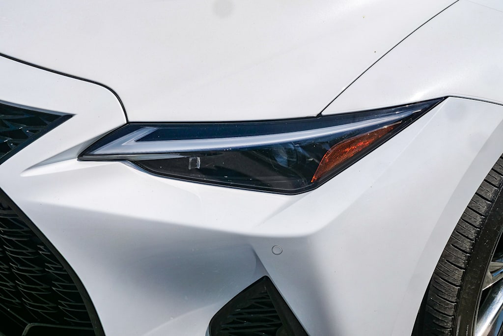 Thumbnail: 2024 Lexus ES - 20