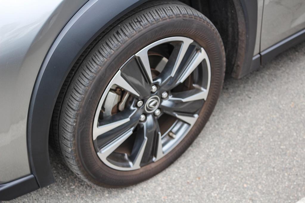2021 Lexus UX 200 5