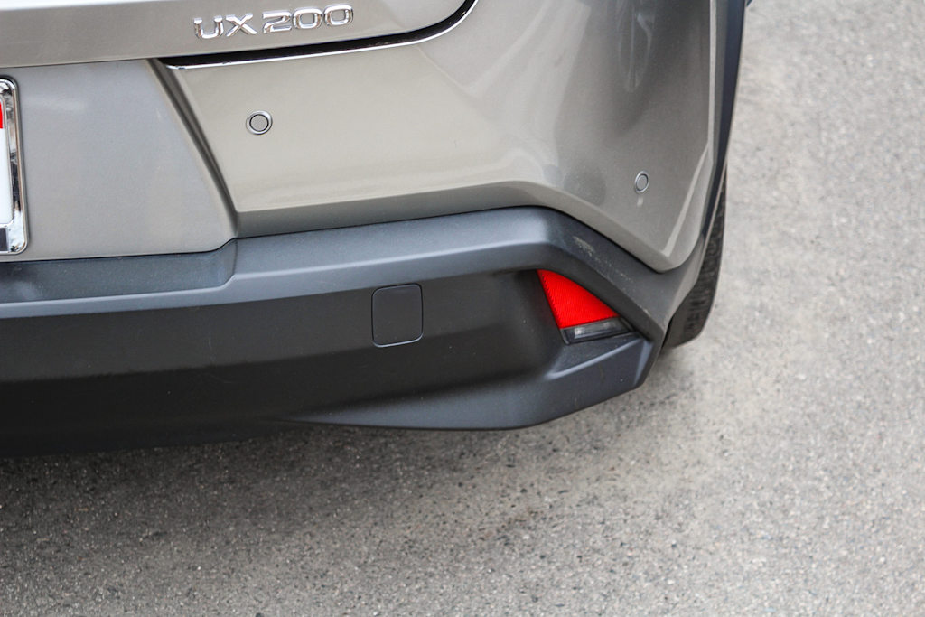 2021 Lexus UX 200 4