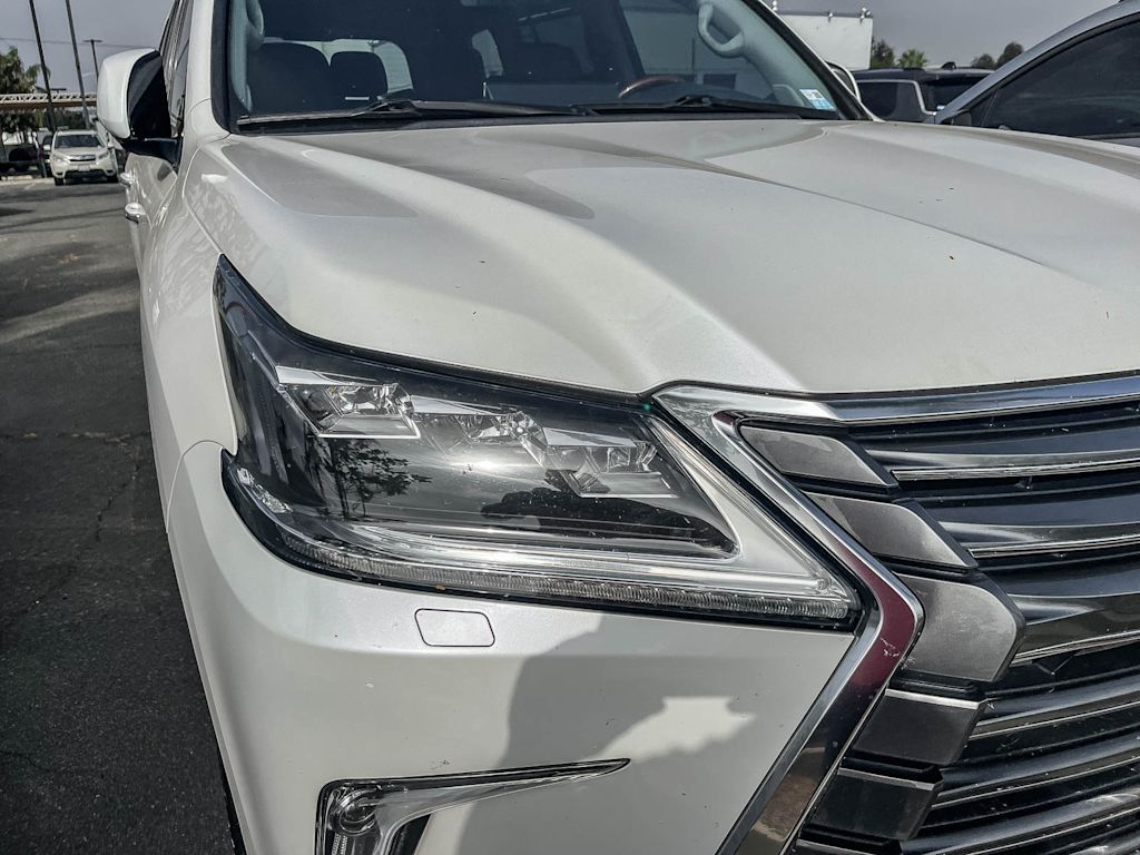 Thumbnail: 2017 Lexus LX - 10