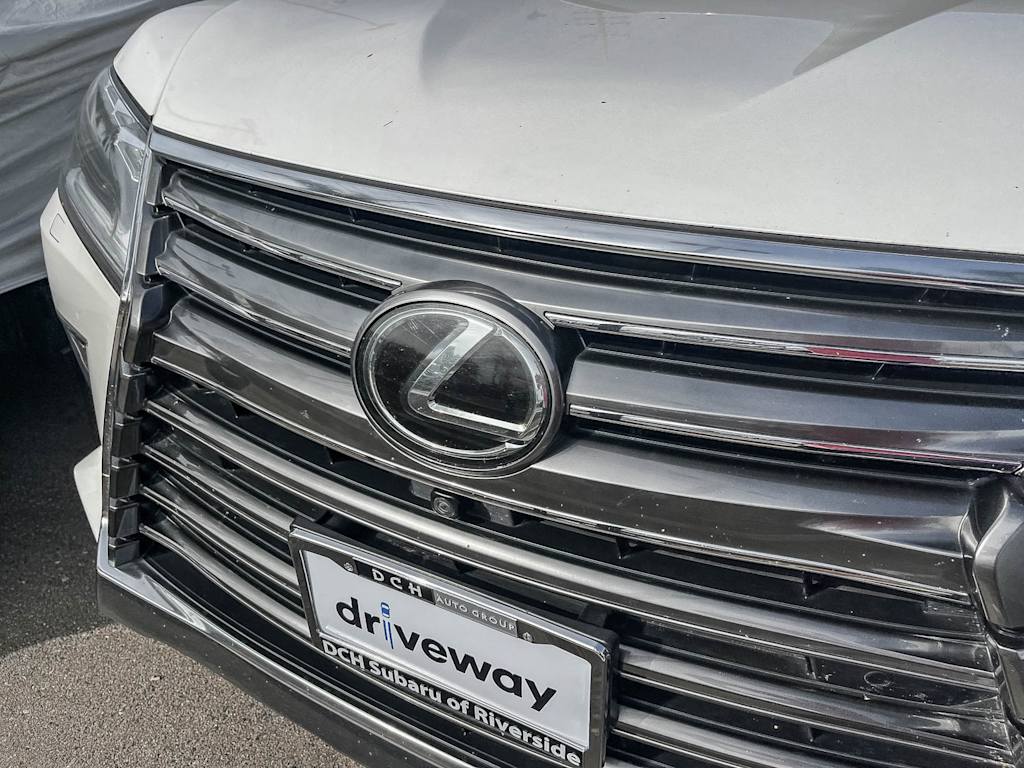 Thumbnail: 2017 Lexus LX - 6