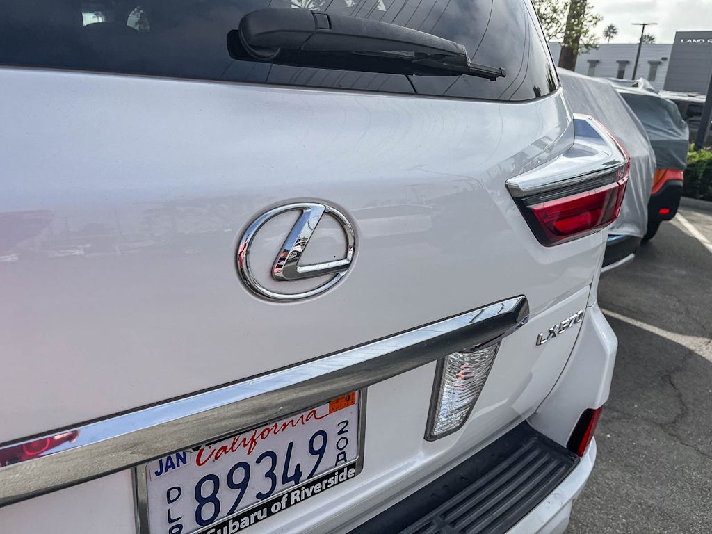 Thumbnail: 2017 Lexus LX - 18