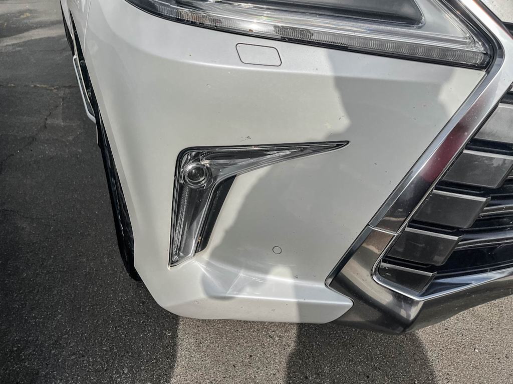 Thumbnail: 2017 Lexus LX - 11