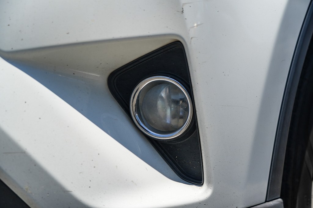 Thumbnail: 2016 Toyota RAV4 - 9