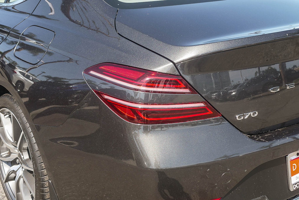 Thumbnail: 2023 Genesis G70 - 20