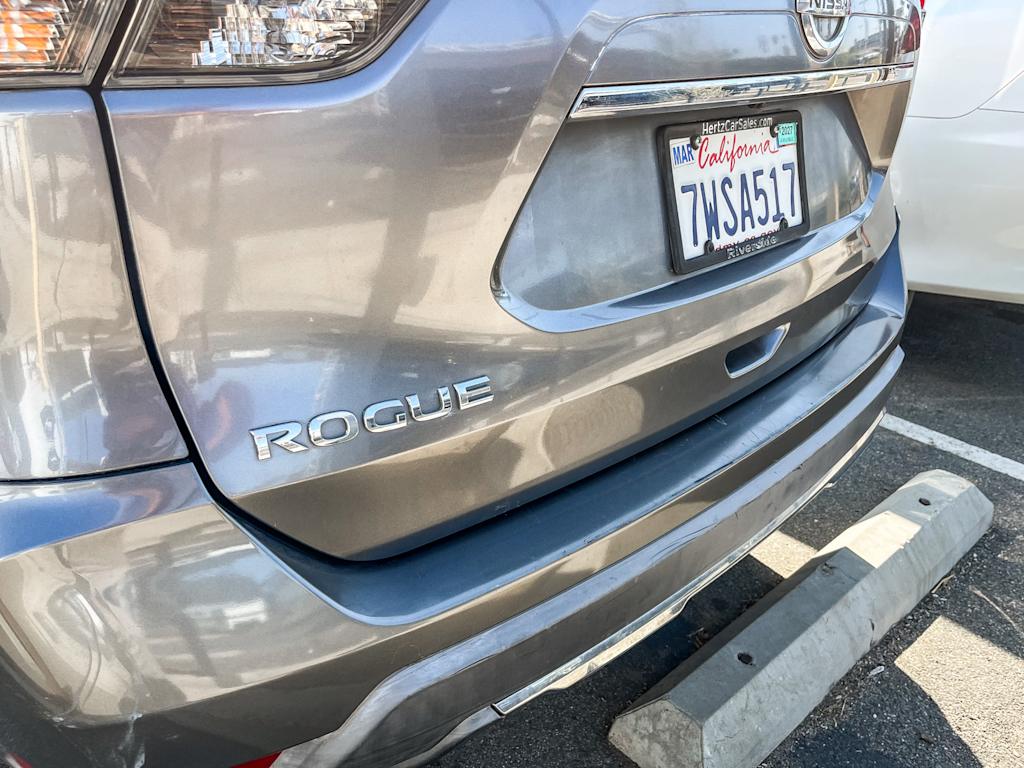 Thumbnail: 2017 Nissan Rogue - 14