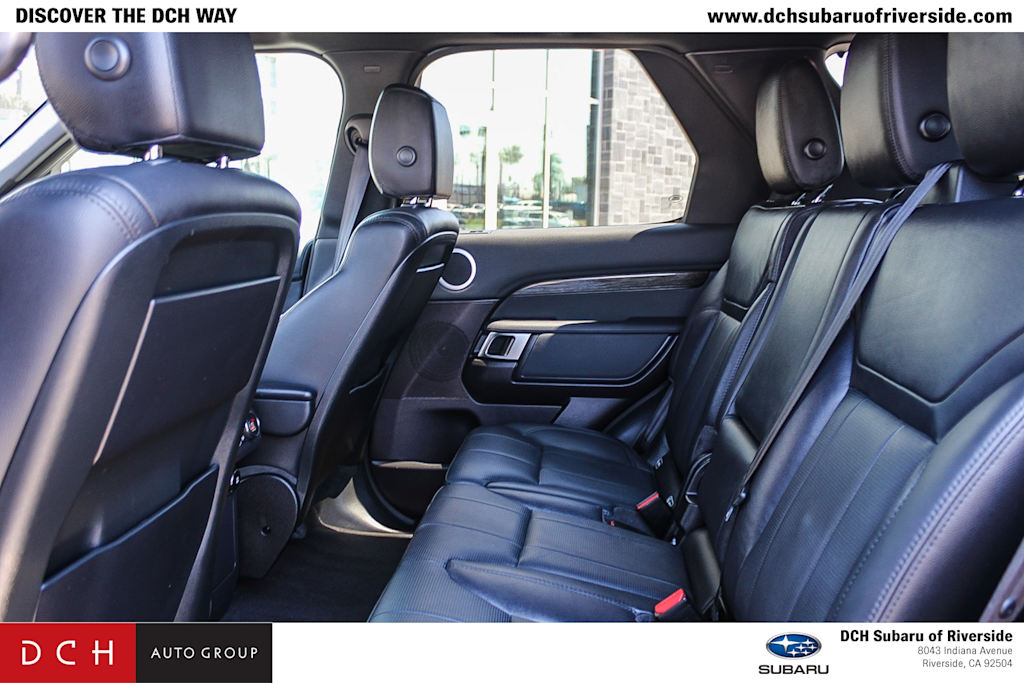 Thumbnail: 2018 Land Rover Discovery - 11