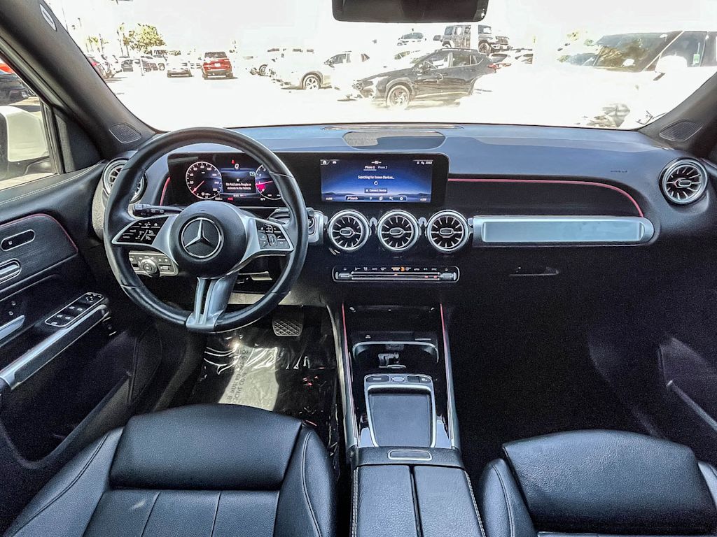 Thumbnail: 2024 Mercedes-Benz GLB - 2