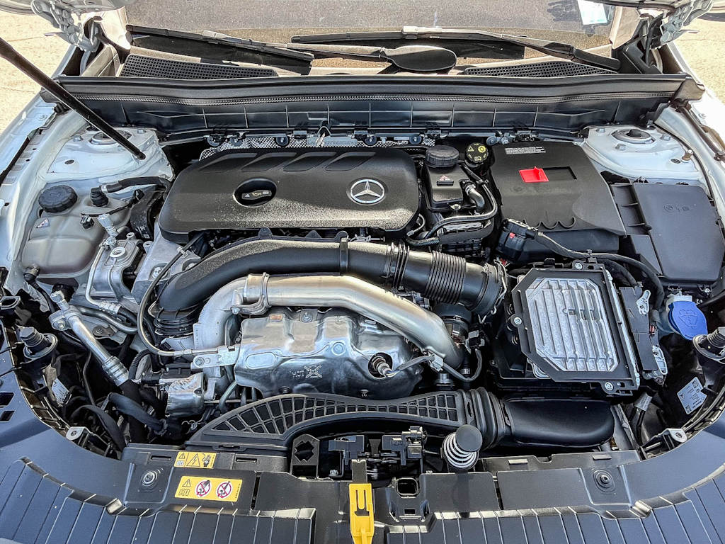 Thumbnail: 2024 Mercedes-Benz GLB - 8