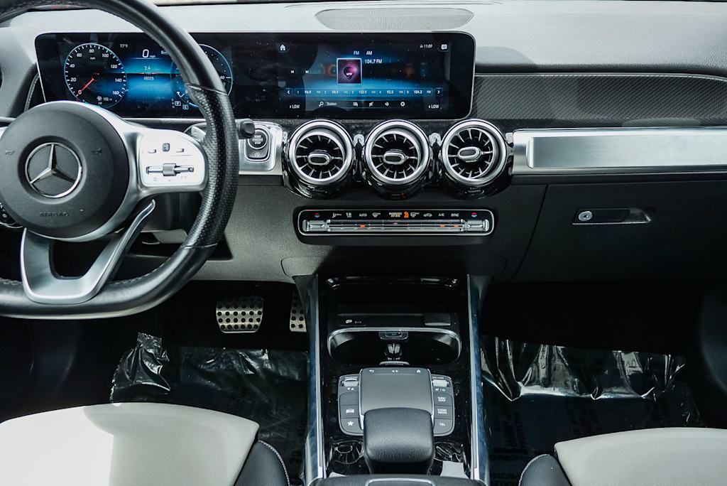 Thumbnail: 2021 Mercedes-Benz GLB - 9